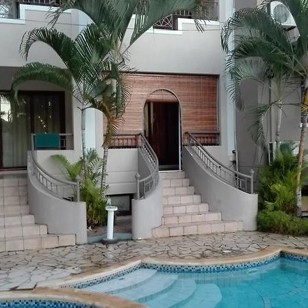 Residences Abrico Монт Чойзи Екстериор снимка